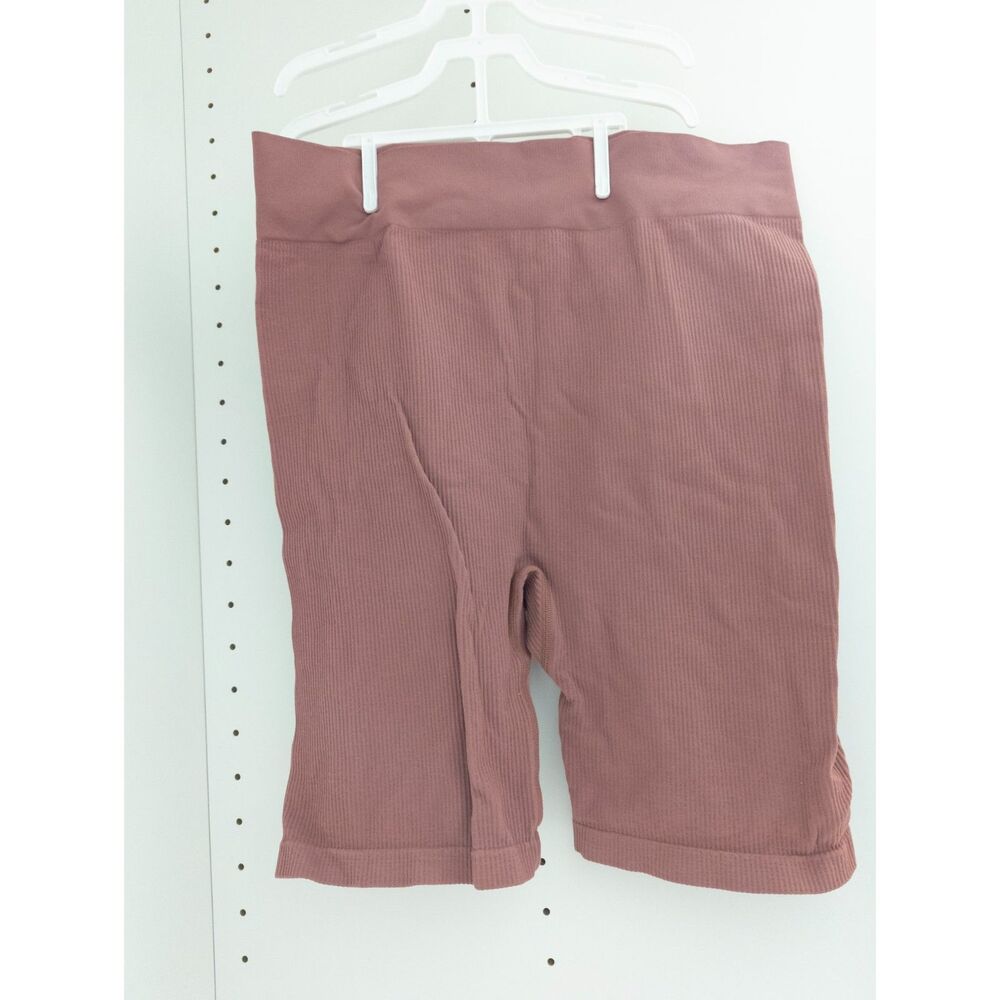 H&M rose Seamless Ribbed Biker Shorts size XXL‎